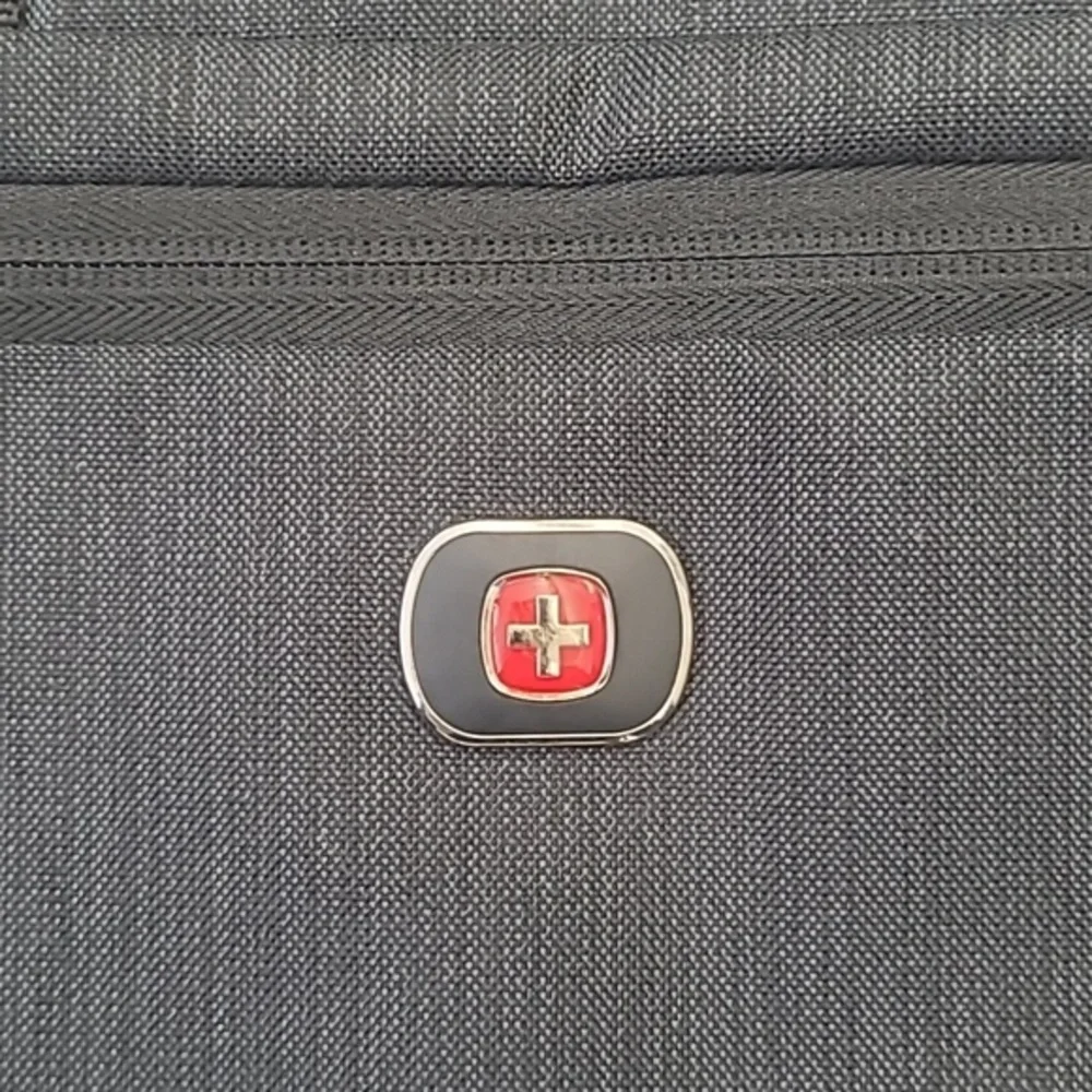 Wenger Structure Laptop Slim Case Swissgear 16 Inch Computer Briefcase Work Bag